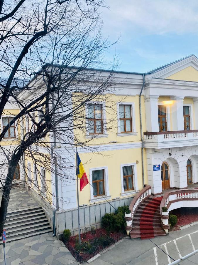 City Center Apartments -- Piata Unirii Яссы Экстерьер фото